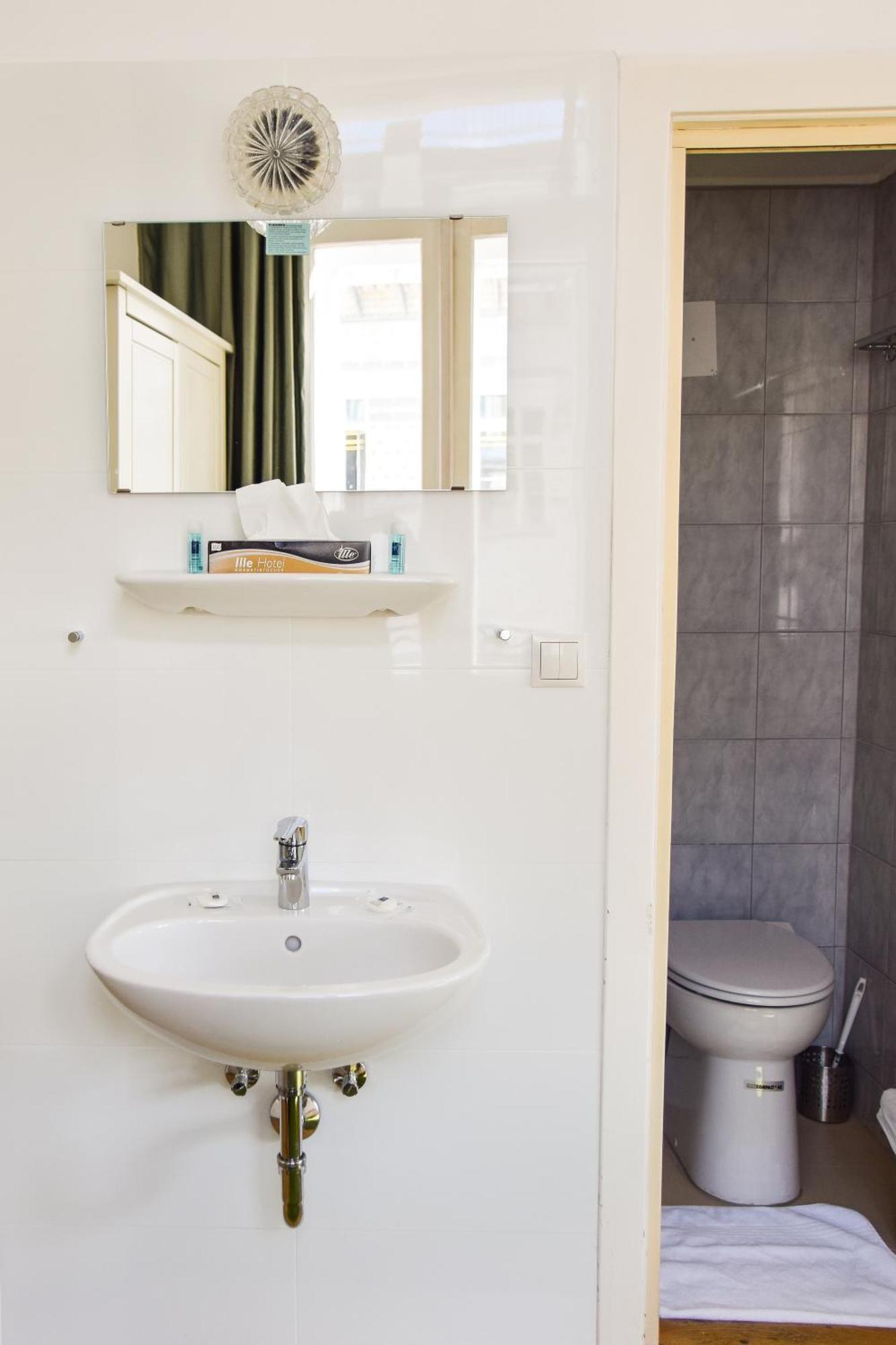 Pension Riedl Wien Rum bild