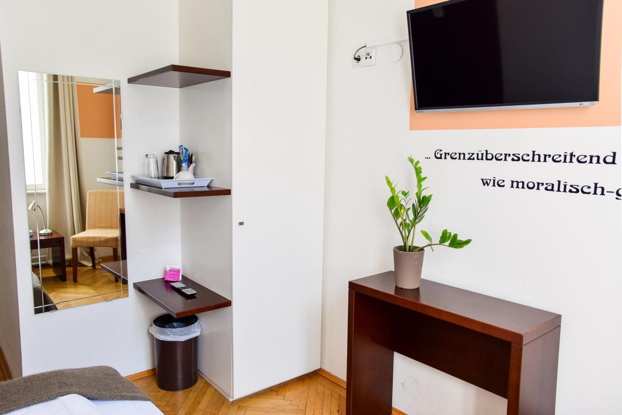 Pension Riedl Wien Rum bild
