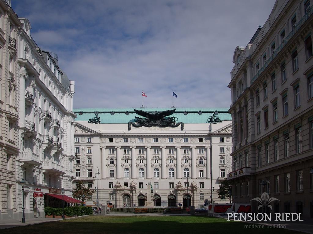 Pension Riedl Wien Exteriör bild