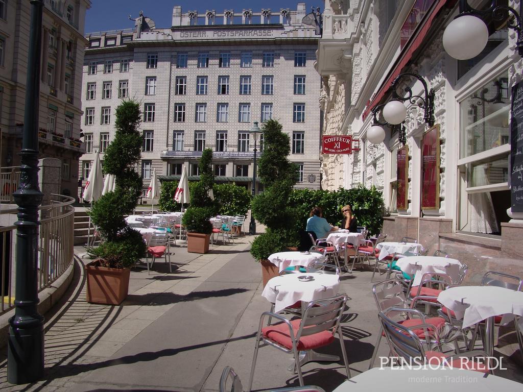 Pension Riedl Wien Exteriör bild