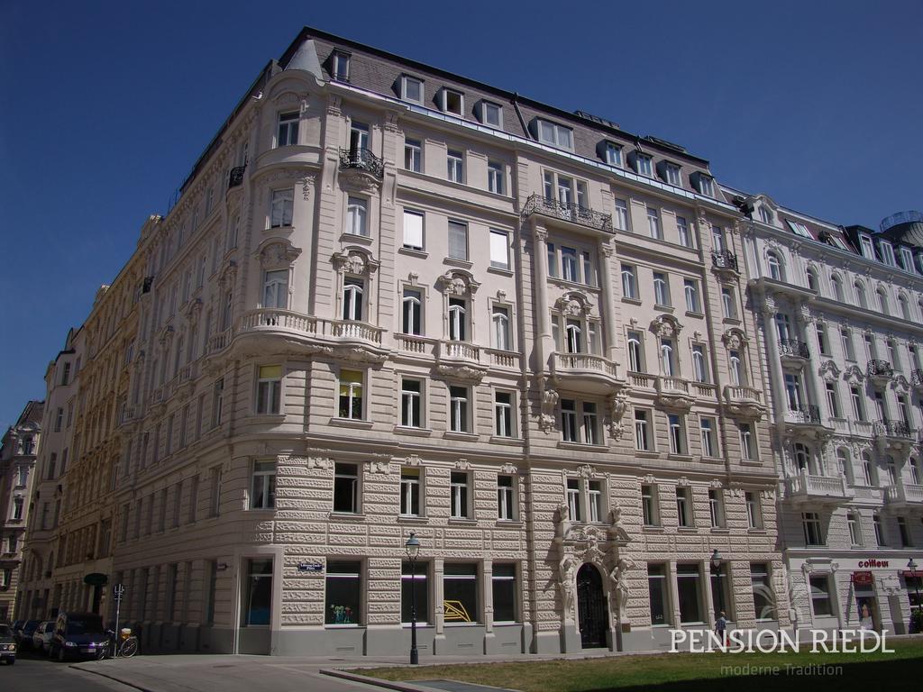Pension Riedl Wien Exteriör bild