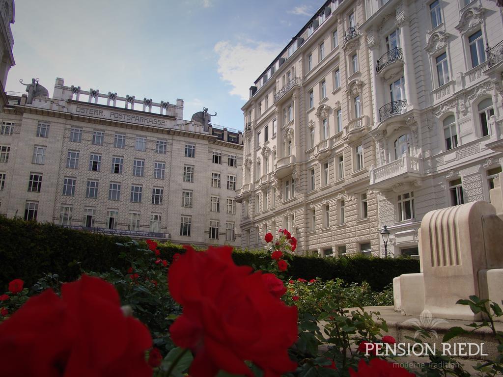 Pension Riedl Wien Exteriör bild