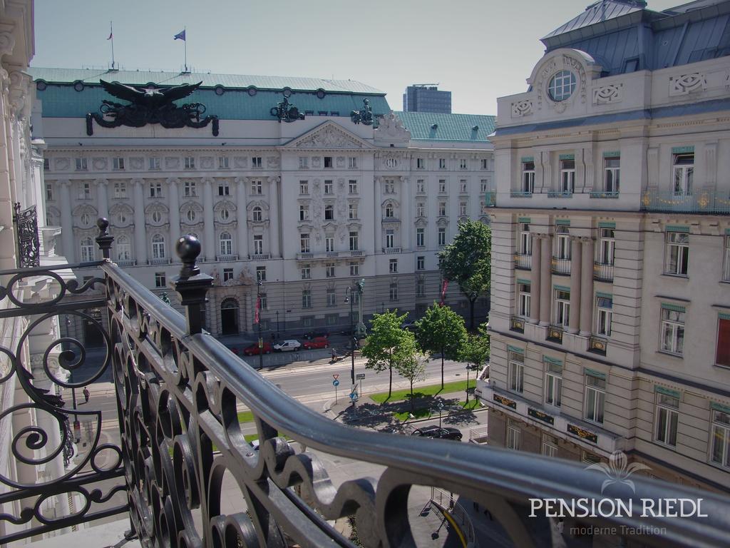 Pension Riedl Wien Rum bild