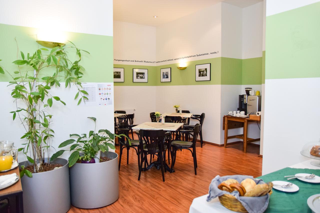 Pension Riedl Wien Exteriör bild