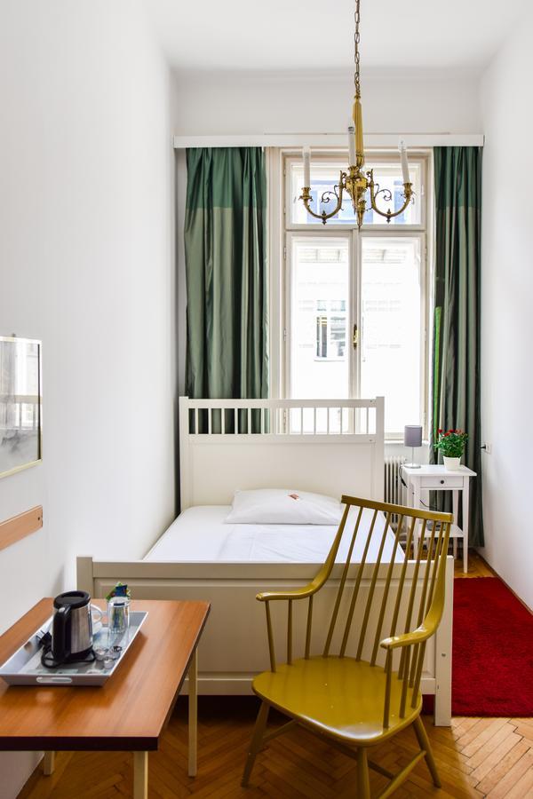 Pension Riedl Wien Rum bild