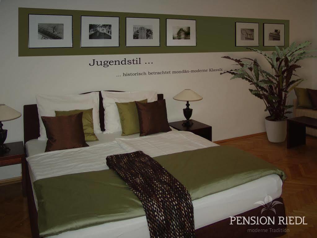 Pension Riedl Wien Exteriör bild
