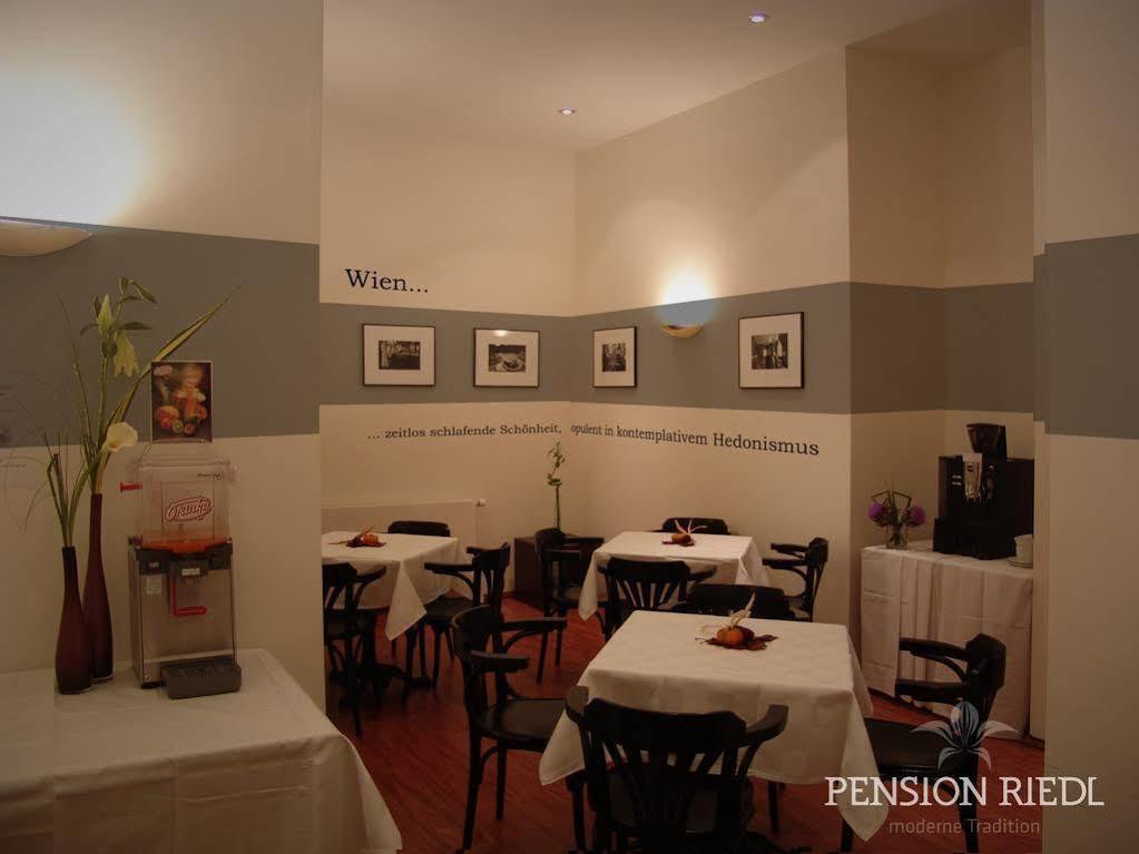 Pension Riedl Wien Exteriör bild