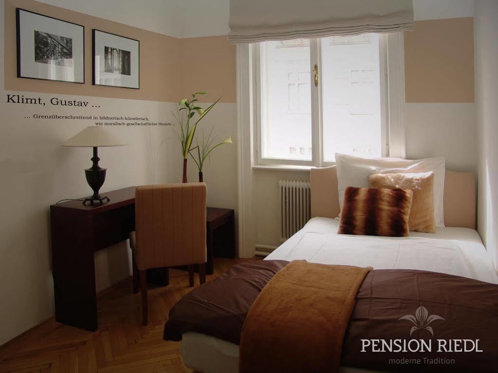 Pension Riedl Wien Exteriör bild